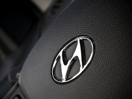 Hyundai Ajari Anak Muda Jakarta Ngoprek Mesin