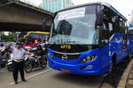 Jokowi Resmikan Bus APTB Cikarang-Kalideres