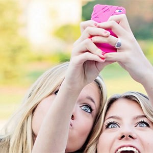 Waspadai Foto Wanita Seksi di Snapchat