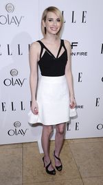 Zooey Deschanel Cantik Dibalut Dress Polkadot