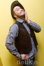 Gary Iskak Bergaya ala Cowboy