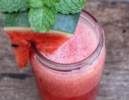 Bangkitkan Gairah Seks dengan Smoothies Pisang dan Alpukat yang Enak