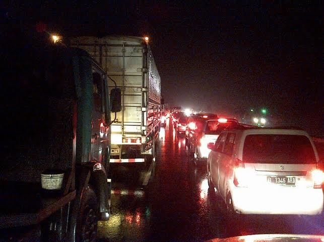KM 72 Tol Cipularang Masih Ditutup, Jasa Marga Berlakukan Contra Flow