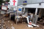Pasca Banjir, Manado Jadi Lautan Sampah