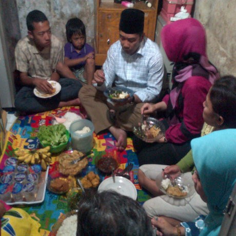 Kisah Janda Miskin Diapeli Wali Kota Ridwan Kamil