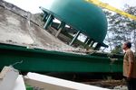Masjid At-Taqwa Ambruk Diguncang Gempa