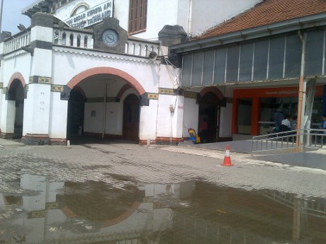 Sempat Tergenang Bak Sungai, Begini Kondisi Terakhir Stasiun Tawang