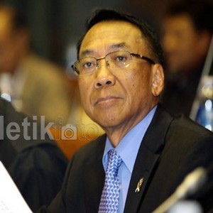 Jero Wacik: Puluhan Tahun Kita Ekspor Mineral Mentah, Baru Tahun Ini Disetop