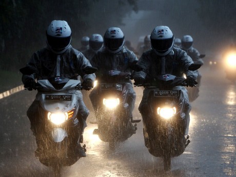 Menjajal Ketangguhan Si Raja Matik Yamaha