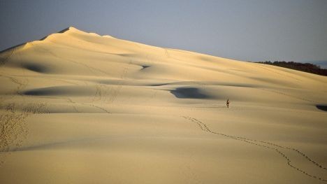 9 Gunung Pasir Paling Menakjubkan di Dunia (1)