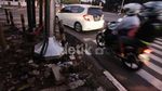 Trotoar di Sebelah Kantor KPU Berlubang