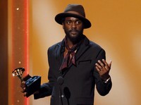 Penghargaan Best Traditional R&B Performance diberikan kepada musisi asal Texas, Gary Clark Jr lewat lagunya 'Please Come Home'. REUTERS/ Mario Anzuoni.