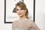 Cantik dan Bersinar Taylor Swift