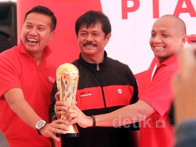 Indra Sjafri Pantau Final Piala Coca-cola