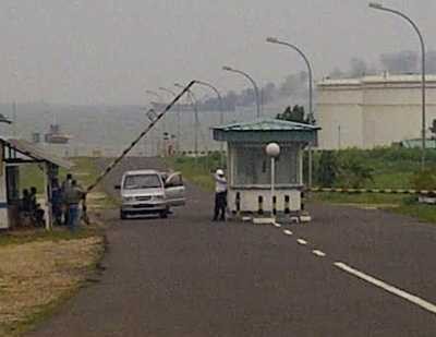 Ditpolair dan Labfor Olah TKP Kapal Tanker Pertamina yang Terbakar