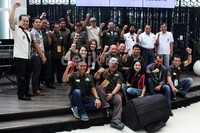 Anggota komunitas JK Owner Indonesia berfoto bersama. Hingga kini total komunitas JK Owner telah mencapai lebih dari 250 anggota di seluruh Indonesia.