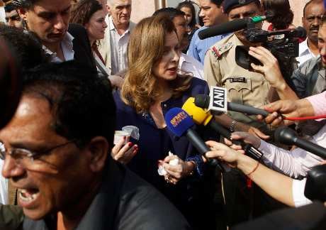 Saat Ibu Negara Prancis Berkunjung ke India Tanpa Status