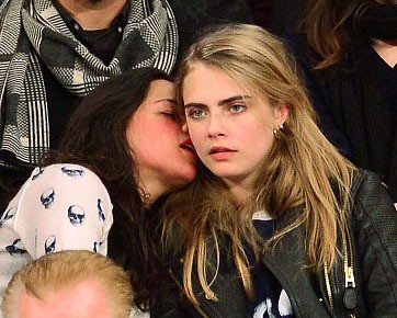 Digosipkan Lesbian, Cara Delevingne dan Michelle Rodriguez Sering Kencan