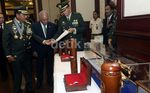 Panglima TNI Raih 3 Tanda Kehormatan