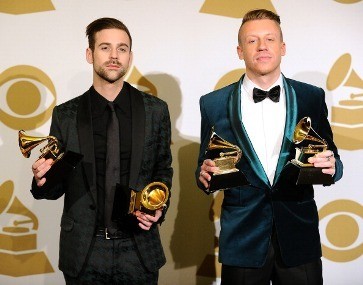 Merasa Tak Pantas Menang Best Rap Grammy, Macklemore Minta Maaf ke Kendrick Lamar