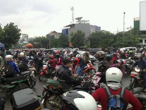 Begini Penampakan Lautan Kendaraan di Jalanan Jakarta Pagi Ini