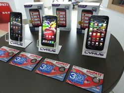Cyrus Cerry Slim: 1 Ponsel, 2 Aplikasi BBM