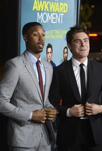 Zac Efron Eksis di Premiere That Awkward Moment