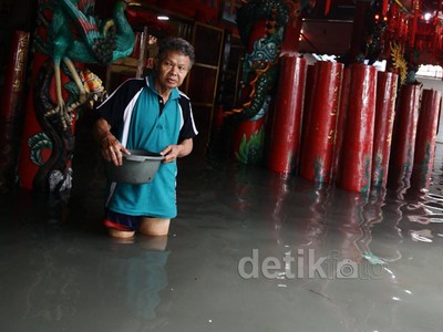 Vihara di Jakarta juga Kebanjiran