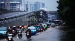 Banjir Rendam Jalan Gatot Subroto