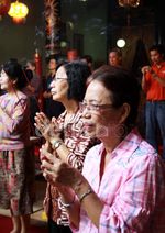 Warga Tionghoa di Yogya Doa Bersama