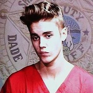 10 Ulah Kontroversial Justin Bieber (2)
