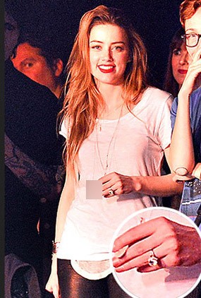 Johnny Depp Habiskan Rp 1,2 M untuk Cincin Tunangan Amber Heard
