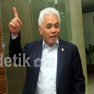 Hatta Minta Semua Importir Beras Ilegal Vietnam Diperiksa