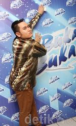 Ketika Nassar Berpose Bak Model