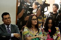 Sudah setahun berjalan, aku sudah setor Rp 700 juta tapi belum balik, beber tante dari Ricky Harun itu. Noel/detikHOT.