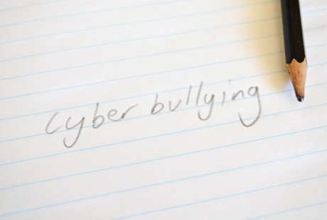 7 Tips Agar Anak dan Remaja Bisa Terhindar dari Cyberbullying