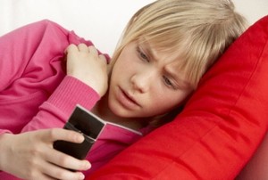 Bullying Bisa Terjadi di Dunia Maya, Seperti Inilah Cyberbulling