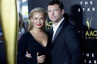 Bersama kekasihnya, Lara Bingle, bintang 'Avatar' itu eksis di red carpet.  Lisa Maree Williams/Getty Images.     