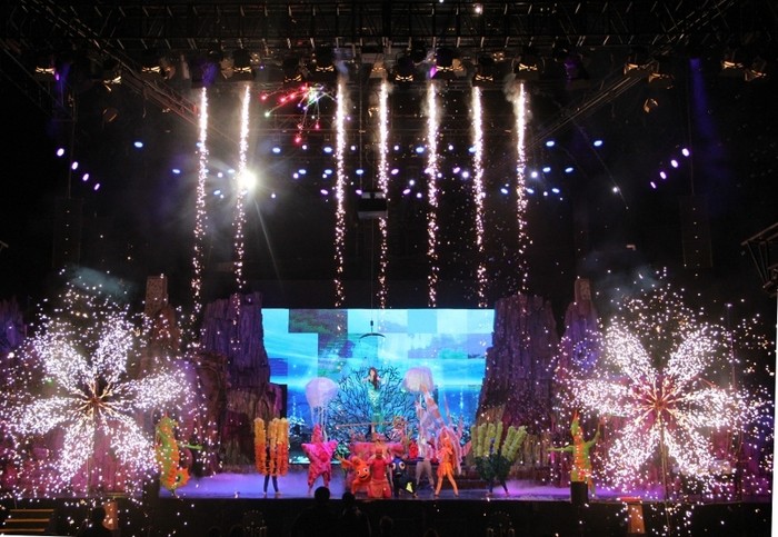 Pertama di Indonesia, Api Canggih di Show Trans Studio Bandung