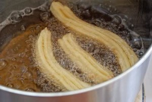 Trik Menggoreng Churros