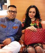 Farhat Abbas dan Regina Buka-bukaan