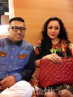 Farhat Abbas dan Regina Buka-bukaan