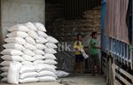 Beras Ilegal asal Vietnam Masuk Pasar Cipinang