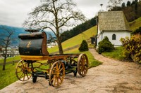     Mobil yang diberi nama Egger-Lohner C.2 Phaeton alias P1 ini merupakan kendaraan pertama yang dirancang dan dibangun oleh Ferdinand Porsche yang akan segera dipamerkan di Museum Porsche di Stuttgart, Jerman setelah lama mendekam di sebuah gudang tua di Austria sejak 1902. (Foto Porcshe).