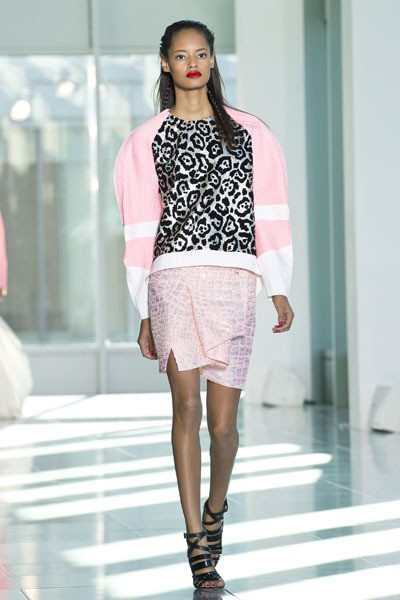 Antonio Berardi. Spring/Summer 2014. london Fashion Week ss 2014. [Photo by Ben A. Pruchnie/Getty Images]