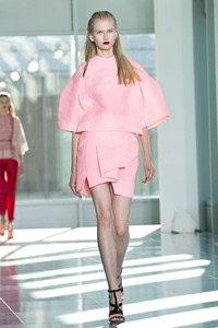 Antonio Berardi. Spring/Summer 2014. london Fashion Week ss 2014. [Photo by Ben A. Pruchnie/Getty Images]