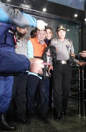 Barbaju Tahanan, Anggoro Diboyong ke Rutan Guntur