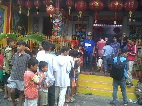 Hari Imlek, Warga Antre Angpau di Klenteng Gondomanan Yogya