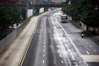 Jalan Thamrin terlihat lengang. Lamhot Aritonan/detikFoto.