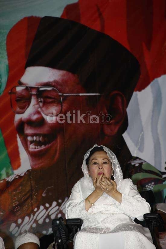 PDIP Ingin Pasang Foto Gus Dur, Keluarga: Semua Boleh Kecuali PKB